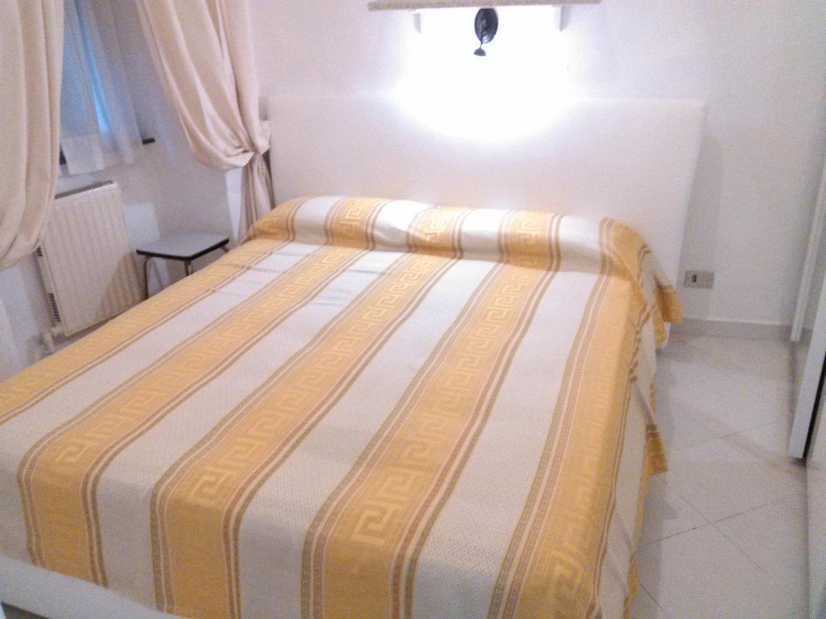 Апартаменты La Casa Nel Borgo Монтероссо-аль-Маре Экстерьер фото